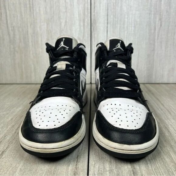 Jordan 1 Retro Mid Panda Black White Lace Up Sneaker Casual Shoe Women’s Size 5 - Picture 5 of 9